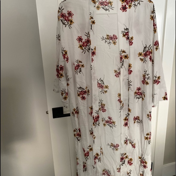 Ardene flower Komodo - Picture 1 of 2